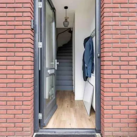 Large And Spacious 4-bedroom With Roofterras Apartment