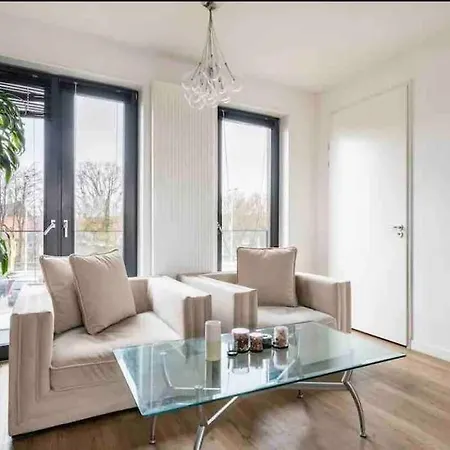 Large And Spacious 4-bedroom With Roofterras Amsterdam